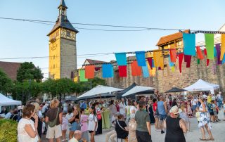 Stadtmarketing Schillerstadt Marbach: 25-jähriges Jubiläumsfest auf dem Burgplatz · Foto Corinna Holzer
