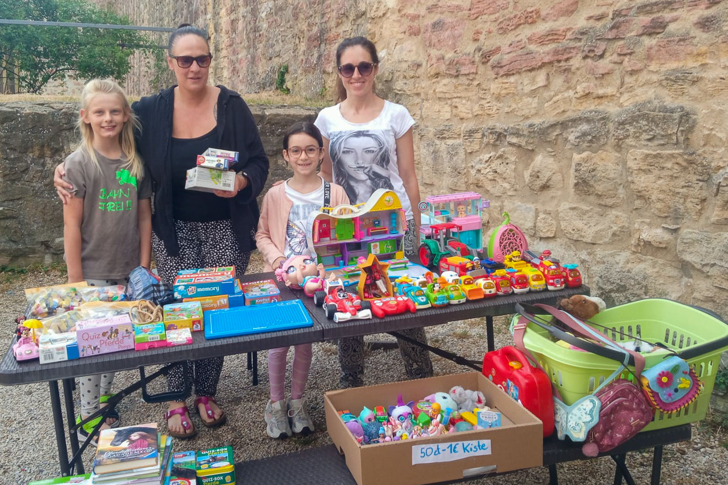 Kinderflohmarkt zum 25-jährigen Jubiläum Stadtmarketing Schillerstadt Marbach